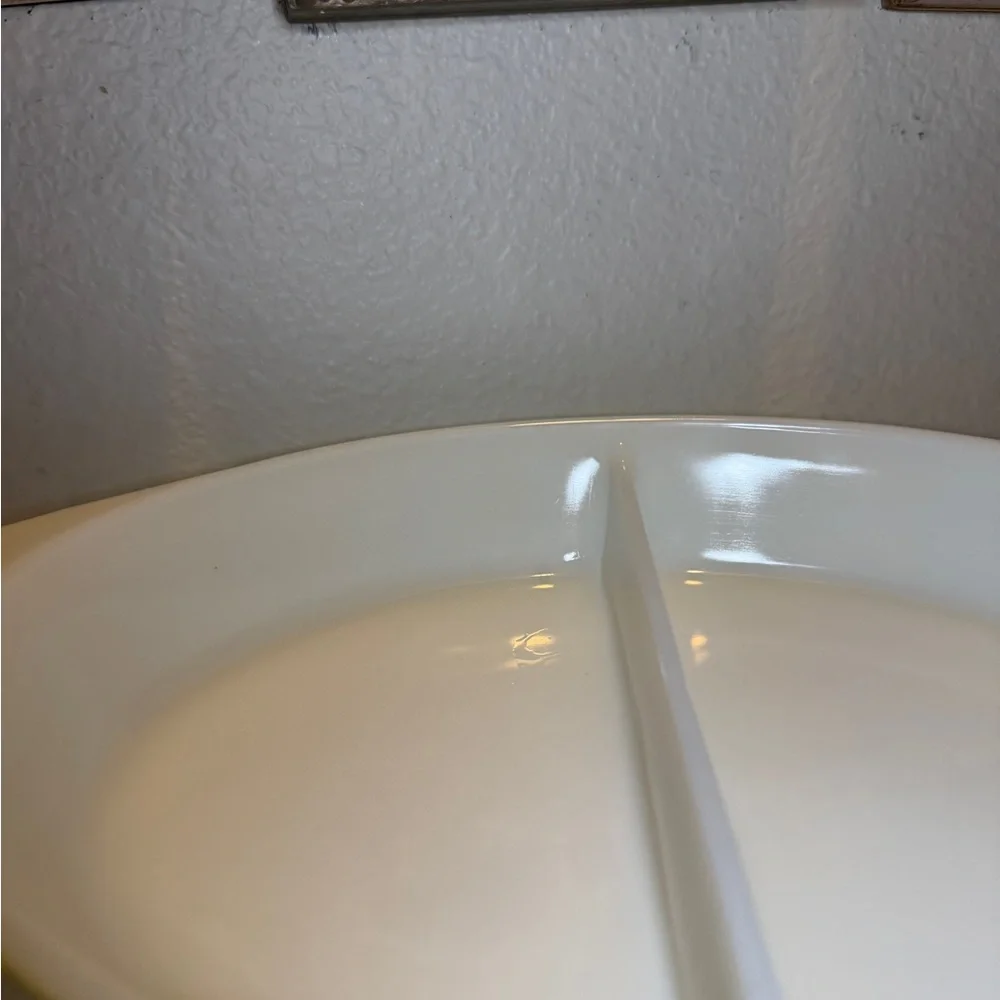 Vintage Pyrex Yellow 1 1/2 QT Divided‎ Casserole Baking Dish